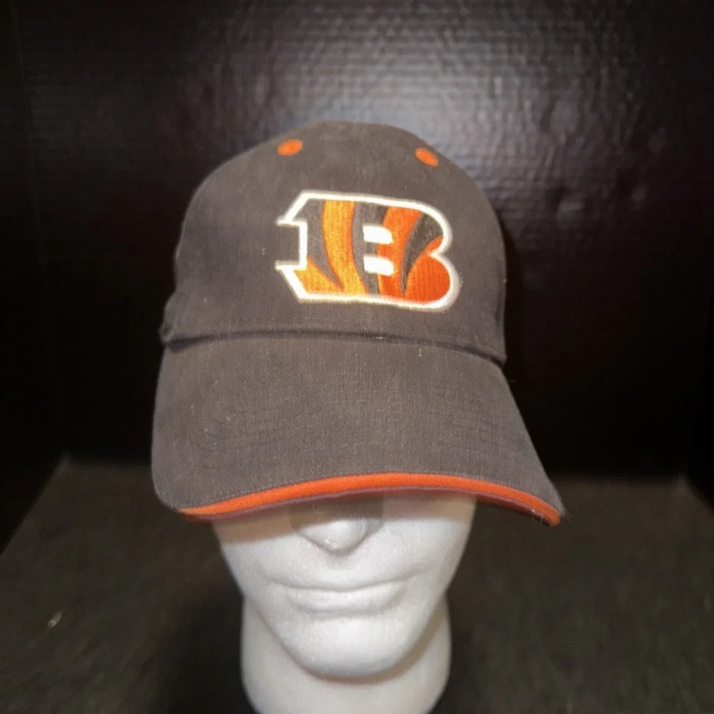 Cincinnati Bengals Hat Cap Strap Back Black Orange NFL Football